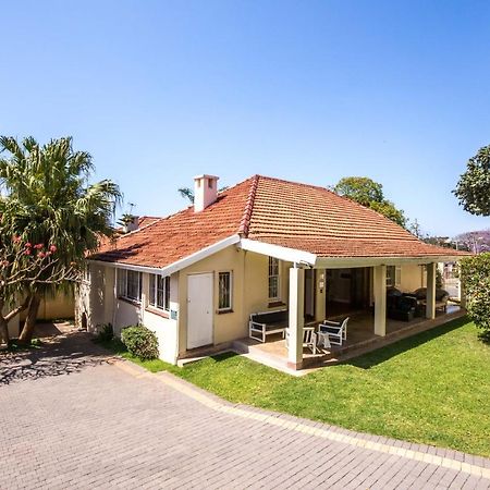 Coweys Corner Bed and Breakfast Durban Exteriör bild