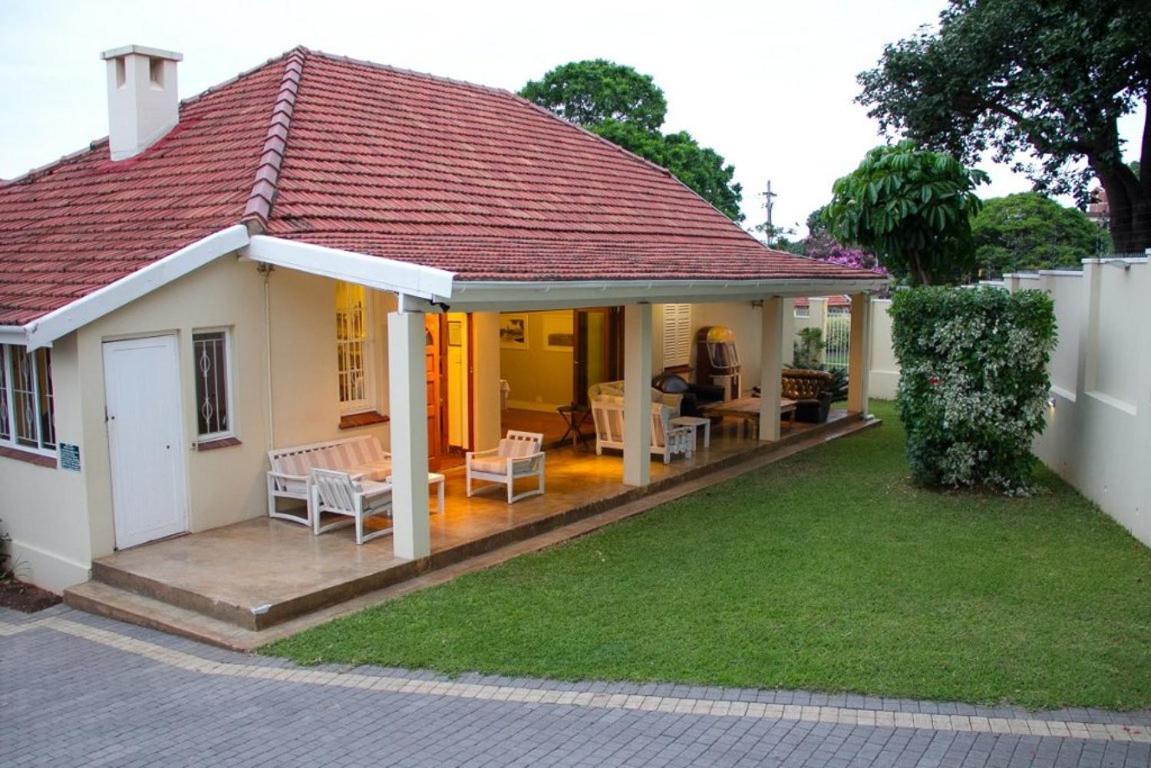 Coweys Corner Bed and Breakfast Durban Exteriör bild