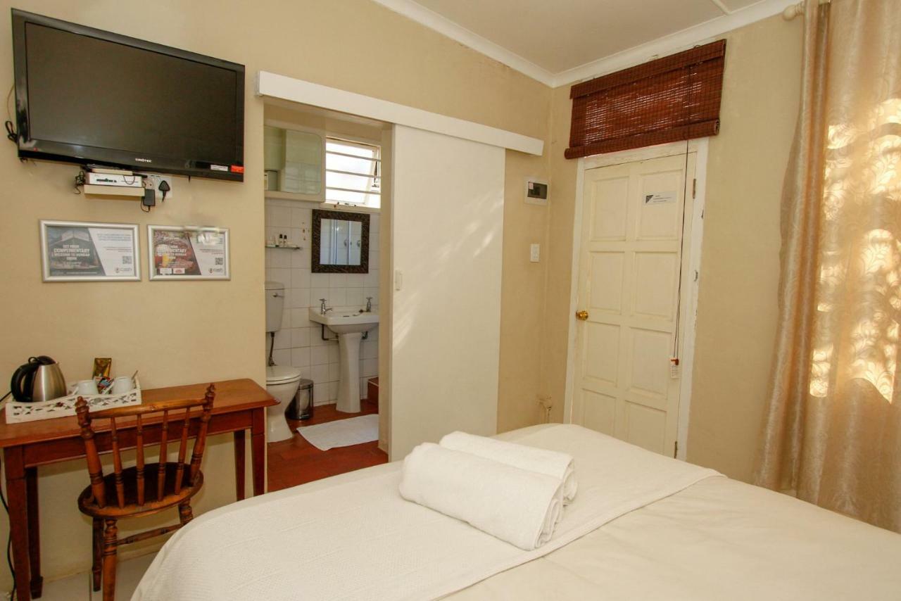 Coweys Corner Bed and Breakfast Durban Exteriör bild