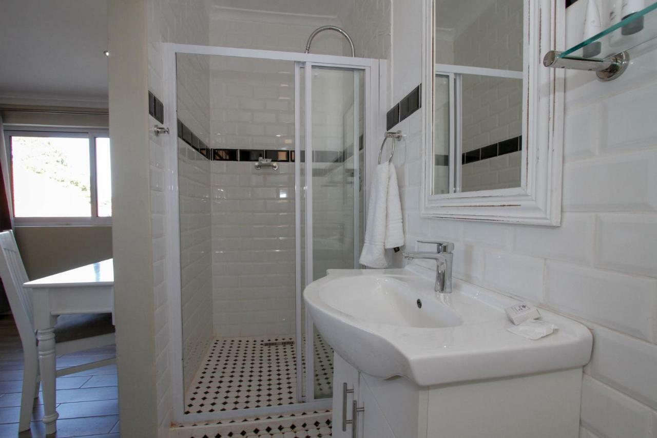 Coweys Corner Bed and Breakfast Durban Exteriör bild